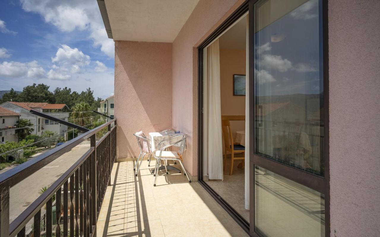 Apartments Zlata Стари Град Экстерьер фото